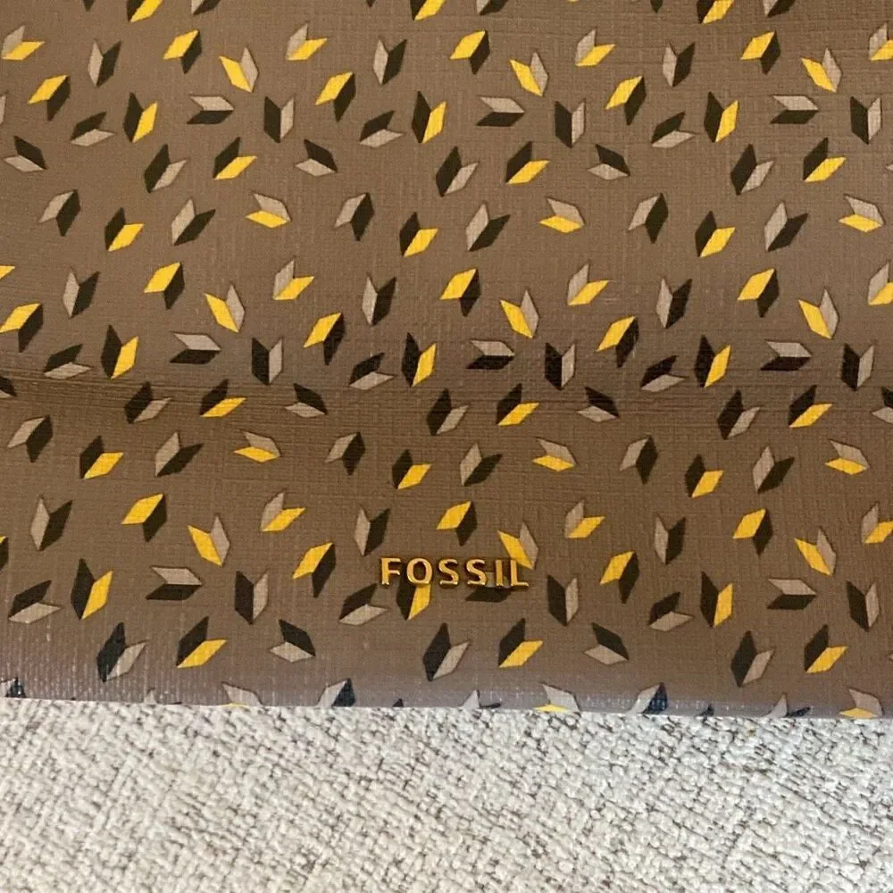 Fossil one fossil’s